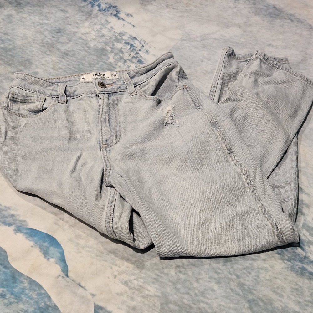 Hollister Curvy High Rise Mom Jeans Light Wash Distressed W25 L27 Womens 1R